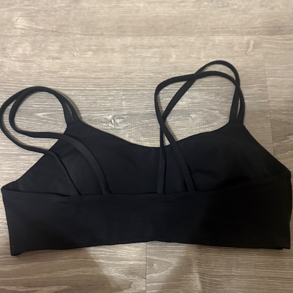 Lulu Like a Cloud Sports Bra - Picture 5 of 5